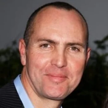Arnold Vosloo