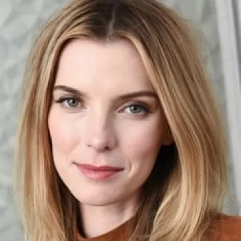 Betty Gilpin