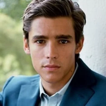 Brenton Thwaites