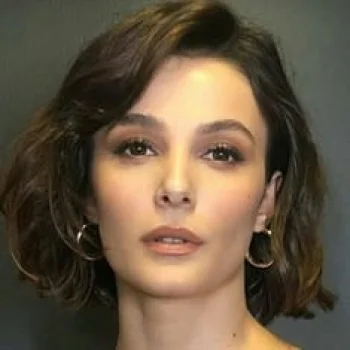Büşra Develi
