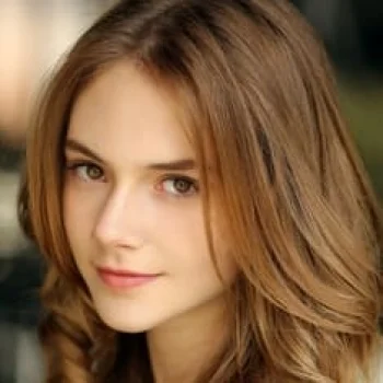 Emilia Jones