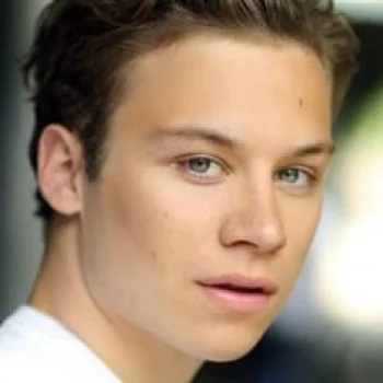 Finn Cole