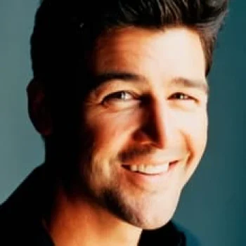 Kyle Chandler