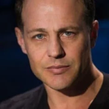 Louis Mandylor