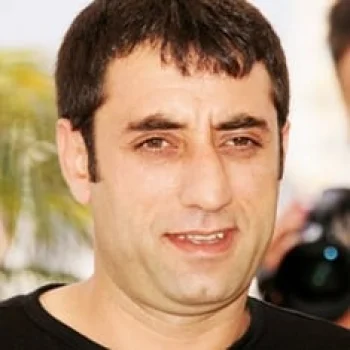 Nazmi Kırık