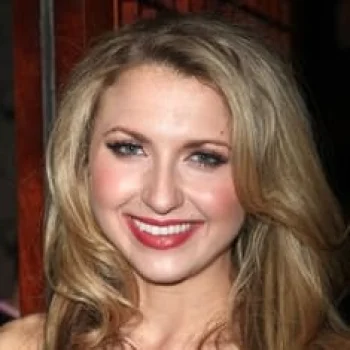 Nina Arianda