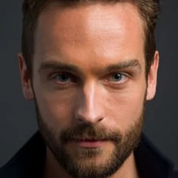 Tom Mison